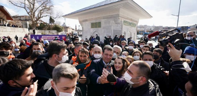 İmamoğlu’ndan ‘Yardım Kiosku’ Yanıtı